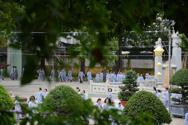 “HOW TO TAKE THE RIGHT PRAYING IN BUDDHISM” Dharma Talk in the 89th Seven-Day Retreat